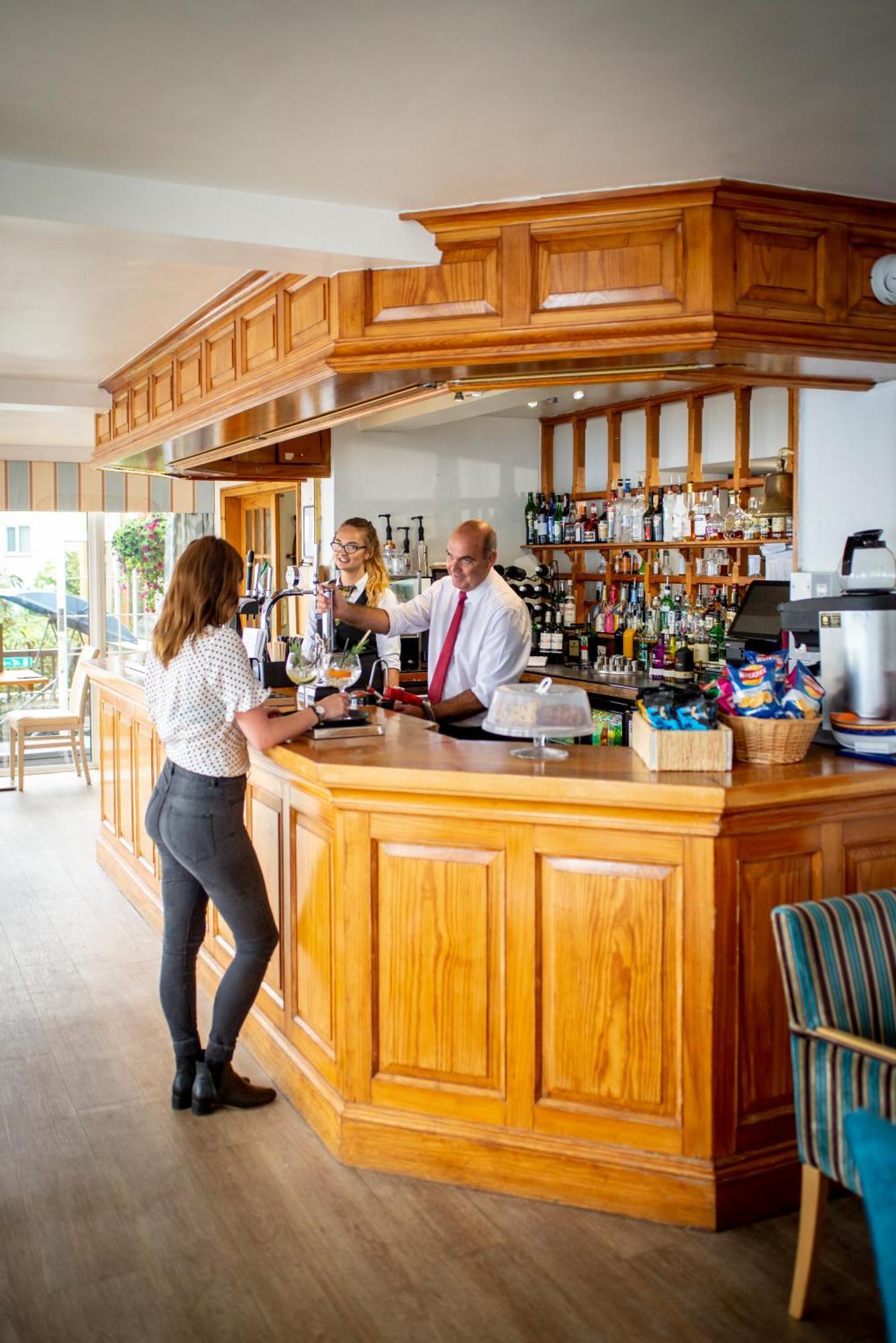 The Hannafore Point Hotel لوي المظهر الخارجي الصورة