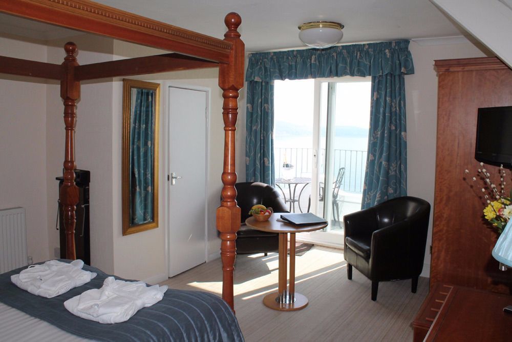 The Hannafore Point Hotel لوي المظهر الخارجي الصورة